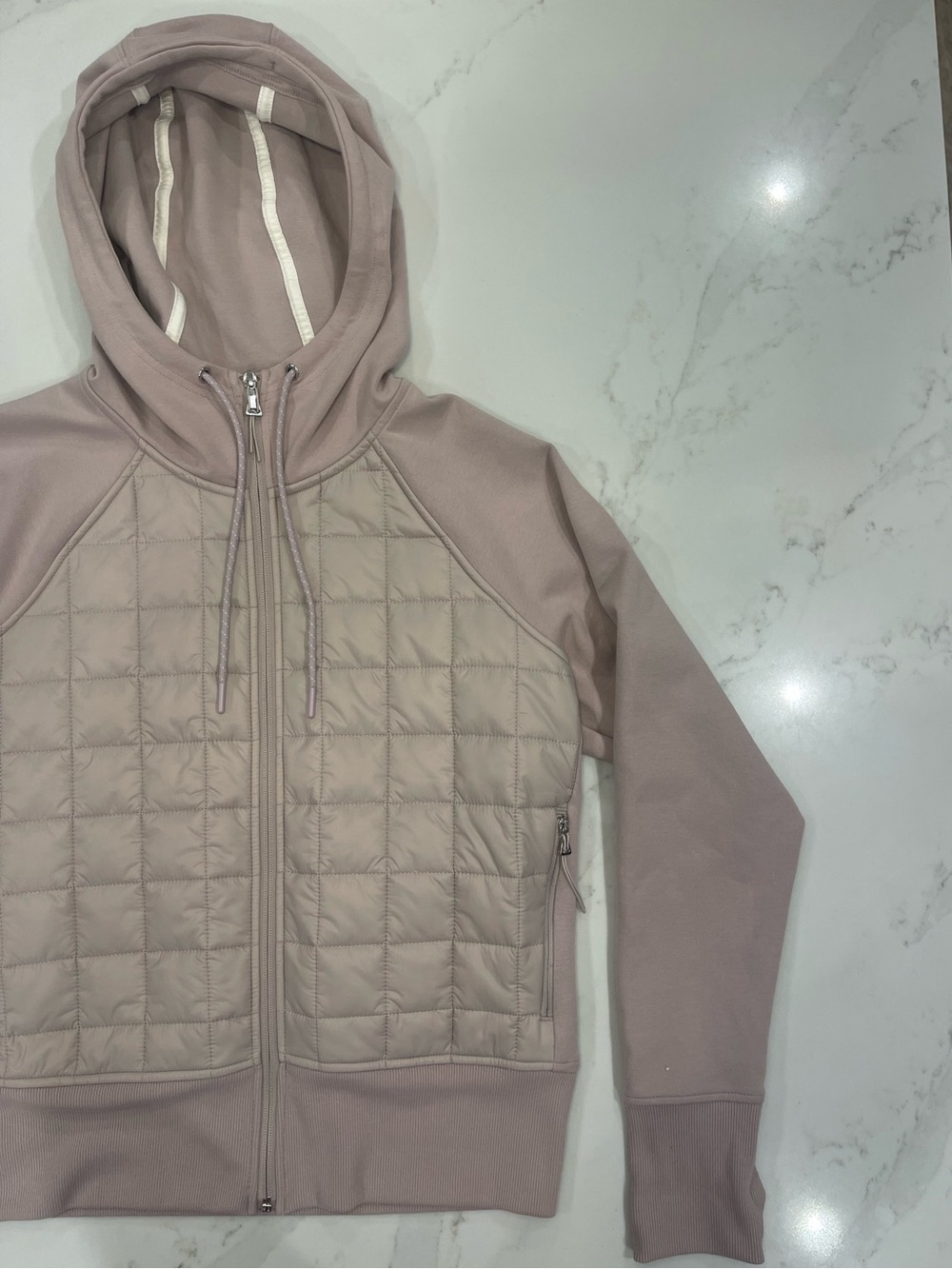 Old Navy Active Quilted Fleece Hoodie in Mauve